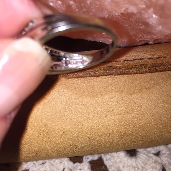 Diamond Ring - Picture 2 of 7